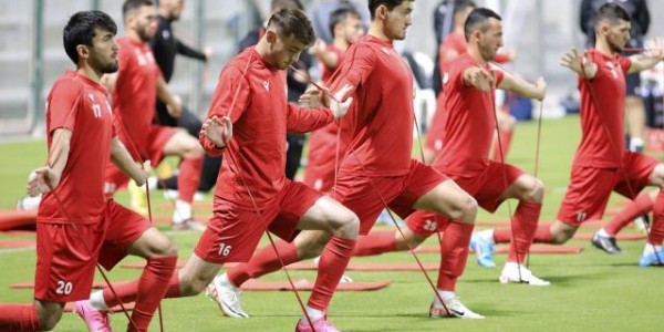 开云官方-【国足对手】塔吉克迪拜先行开练 将热身中国香港队