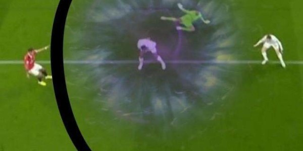 开云下载-防线最稳之人成最大隐患？卡拉格：范戴克缺乏硬度！