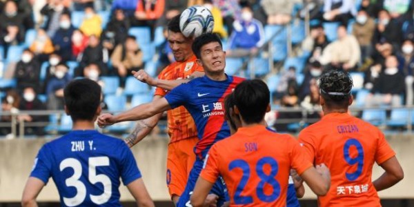 开云下载-泰山剑指杯赛4连冠先扎紧篱笆 未雨绸缪备选2奇兵