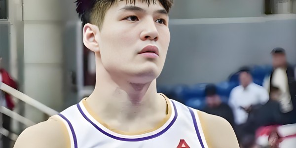 开云APP-失望！陈国豪在广州队，水土不服