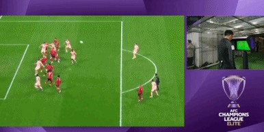 开云APP-蓉城逃过一劫！武里南进球被吹，VAR介入3分钟，越位毫厘之间