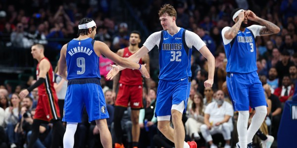 开云APP-这次对面有申京了！三分命中率倒数第二的独行侠能否再胜火箭？