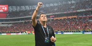 开云网页-梅州客家主帅：给球队放了一天假，接下来赛程还是比较艰难的